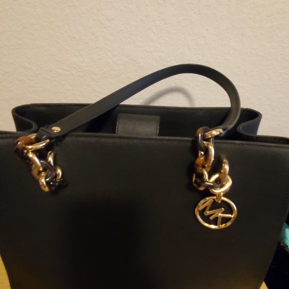 Michael Kors Handbags - Michael Kors Medium Sized Handbag